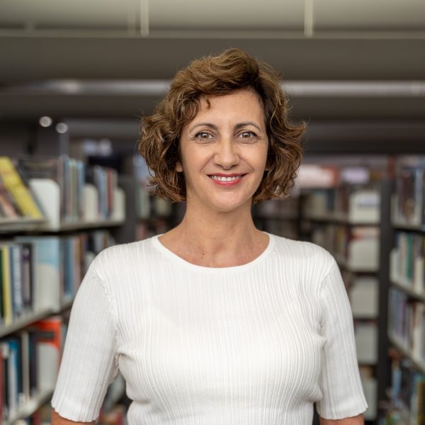 Lisa Collyer at Midland Library. Photo: Cassandra Edwards